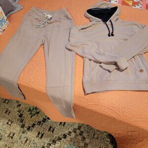 SLYK Hoodie and Jogger.  SZ Med. Grey Lavender.  Soft & Cozy! MOST Comfy Fabric!